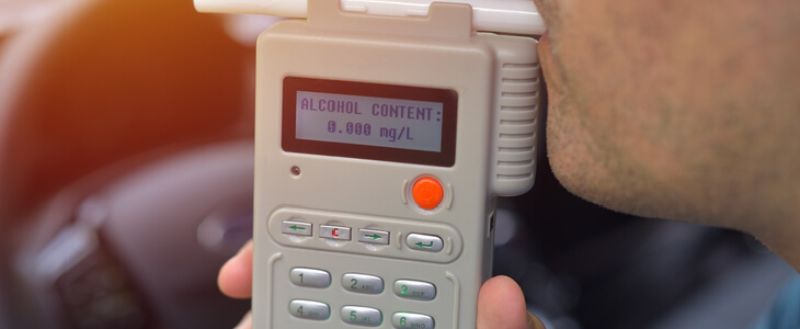 Consecuencias de rechazar una prueba de aliento después de un DWI: ramificaciones legales