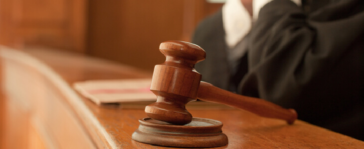 ¿Qué sucede en una primera comparecencia ante el tribunal por un cargo de prostitución en Houston?