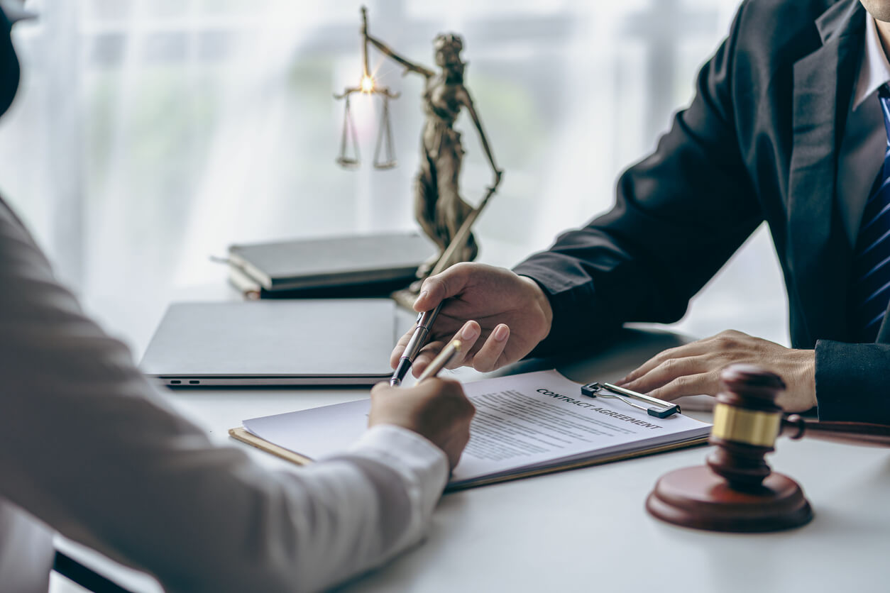 lawyer talking with his client